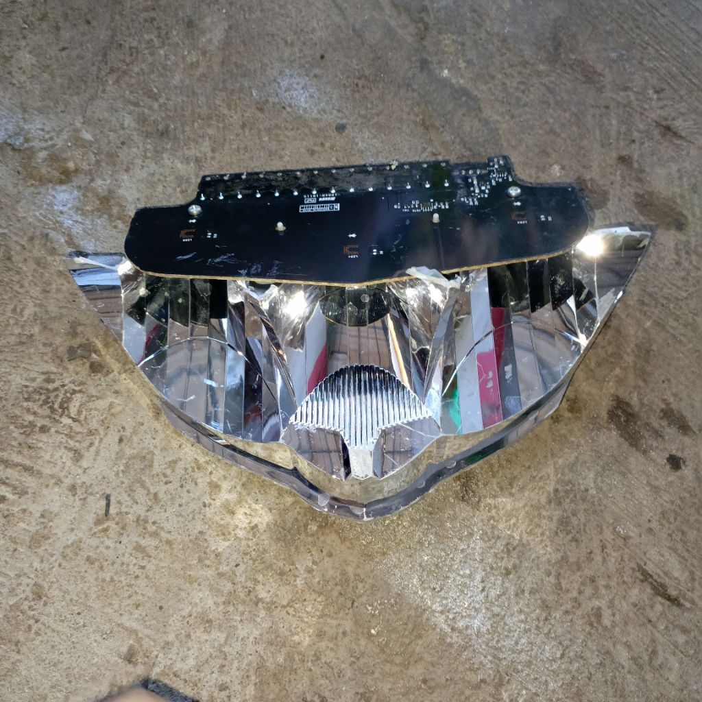 REFLEKTOR DALAM YAMAHA NMAX OLD