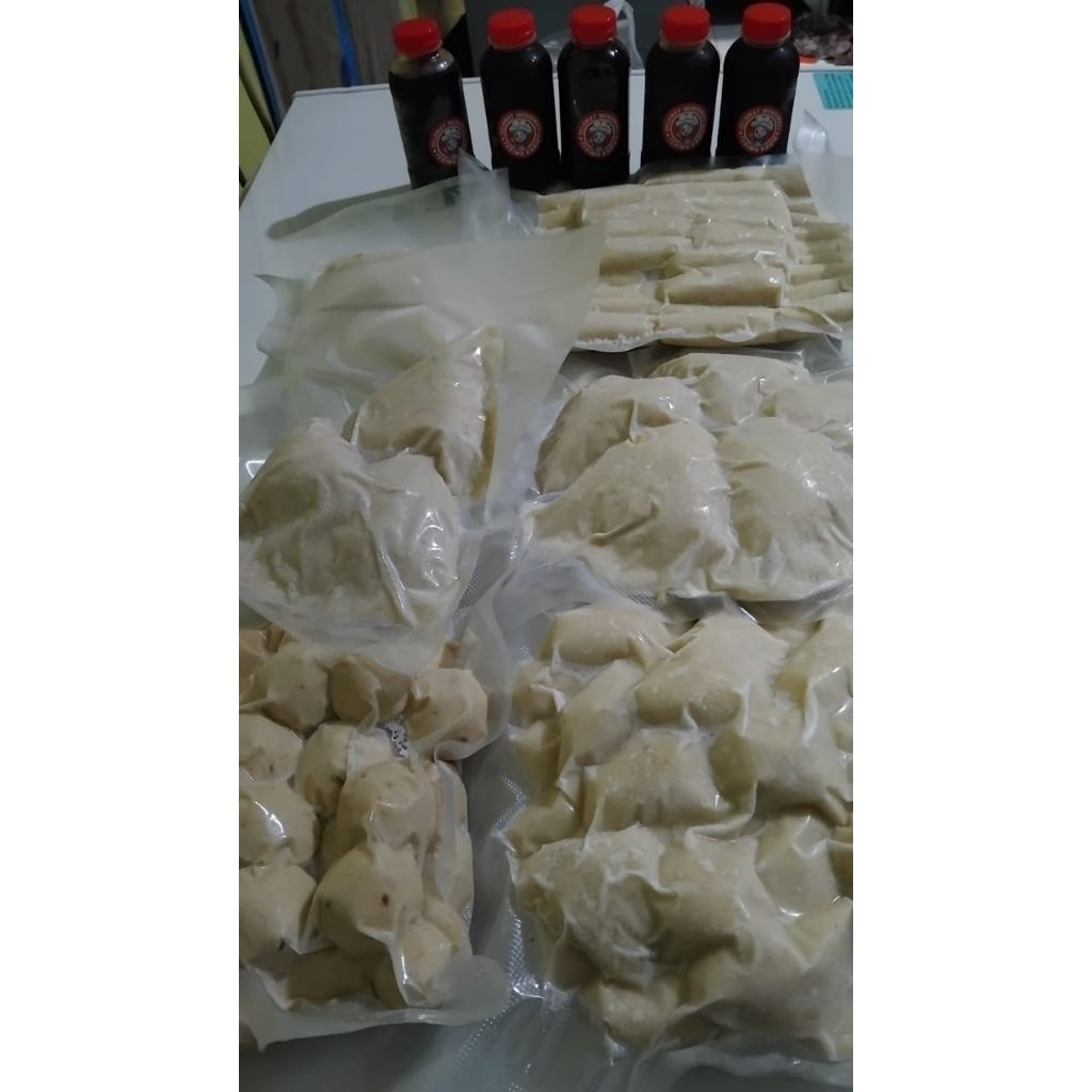 

Pempek Palembang Dapoer Kembar