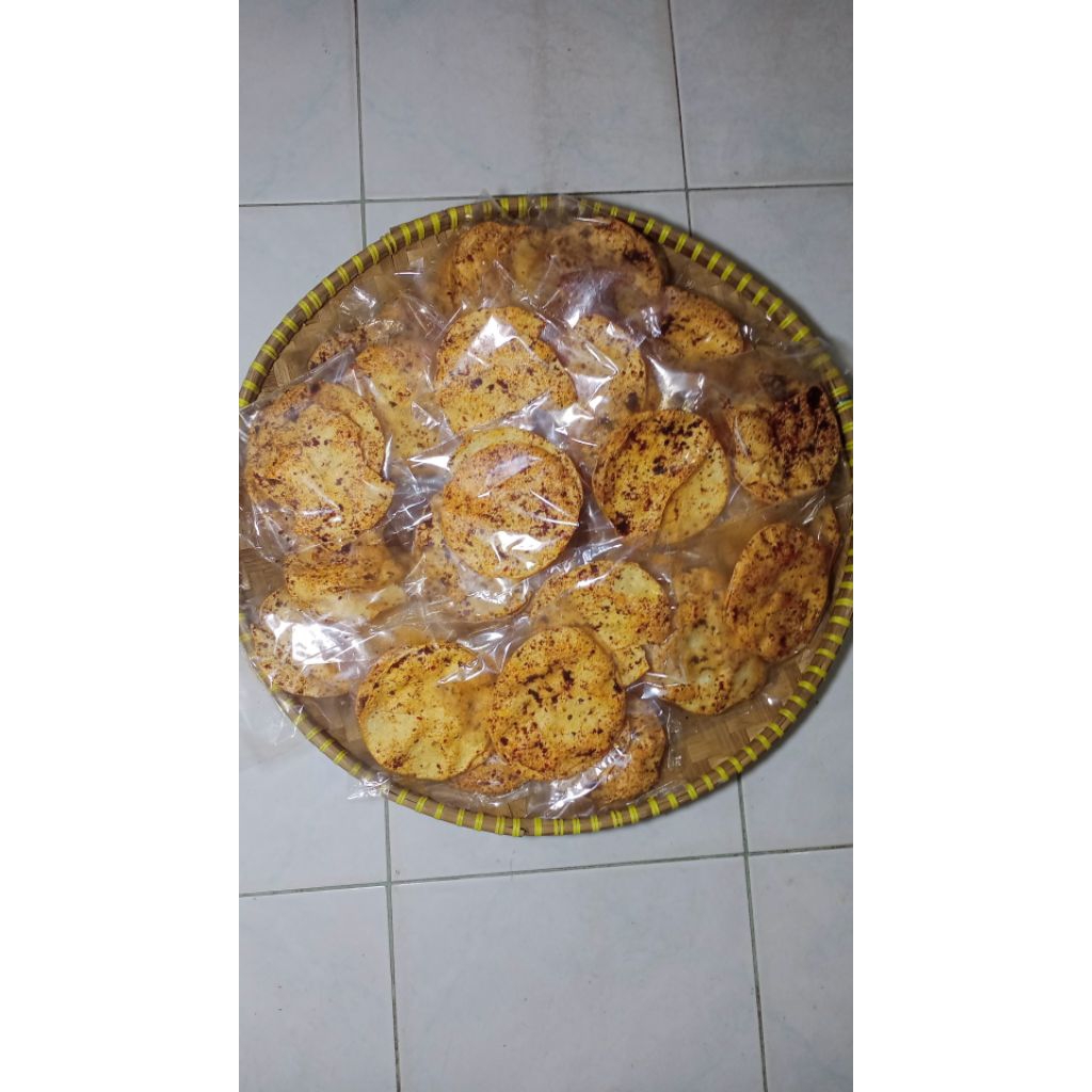 

Kerupuk Opak Cabe Merah Pedas Asin Gurih / Kerupuk Opak Keladi / Kerupuk Opak ( Kerupuk Opak Khas Selatpanjang)