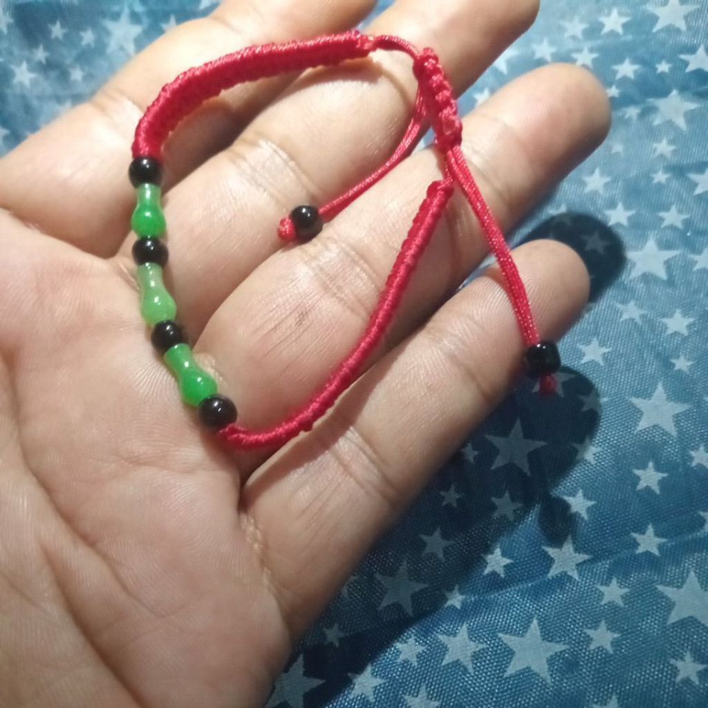 gelang tali merah giok labu hijau