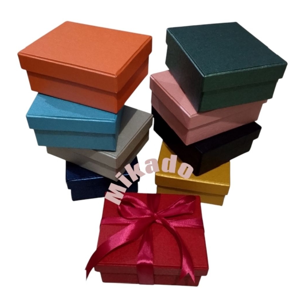 

gift bok kotak kado 10x12x5cm