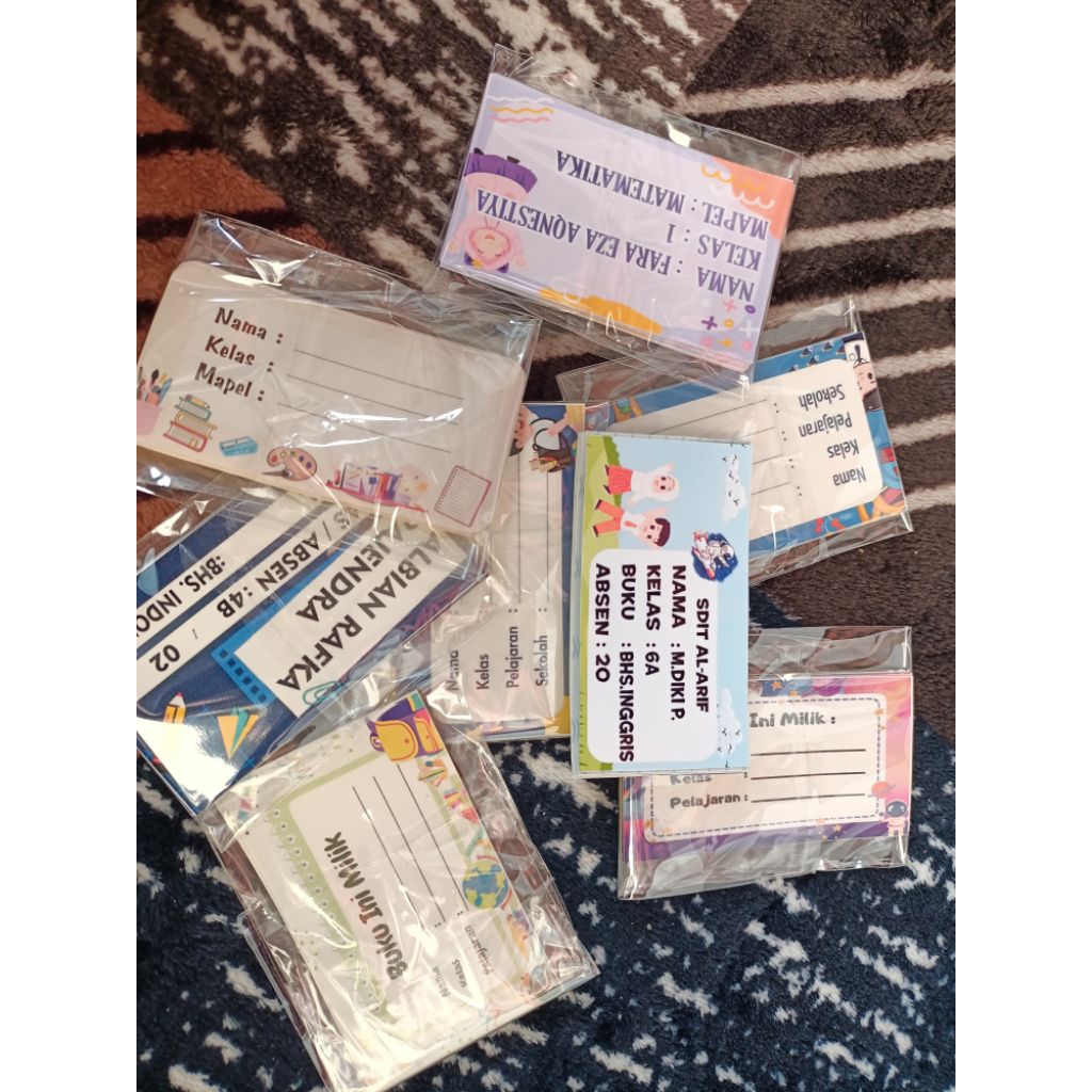 

[Sehari Jadi] STIKER Nama Buku Tulis bisa Request (nama,kelas,absen,mapel)