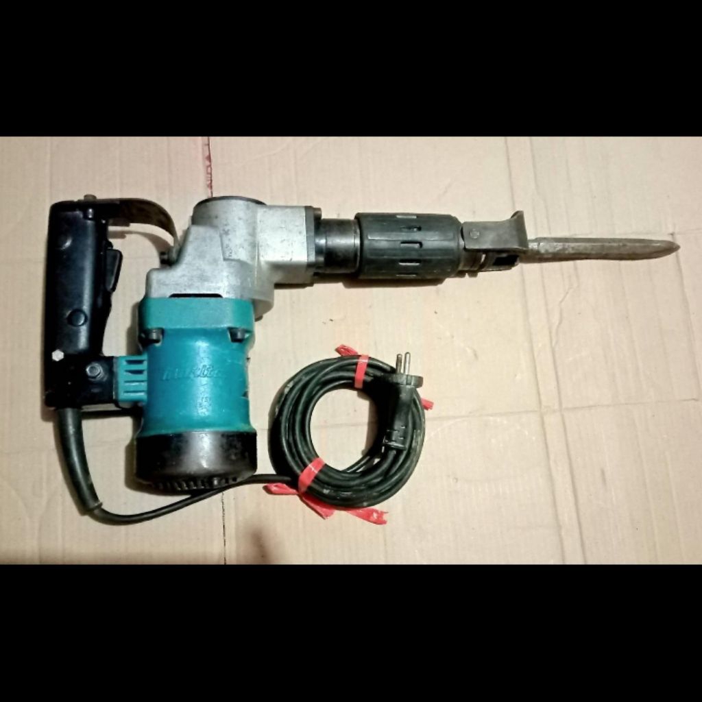 mesin bobok beton tembok makita HM 0810A jack hammer bekas