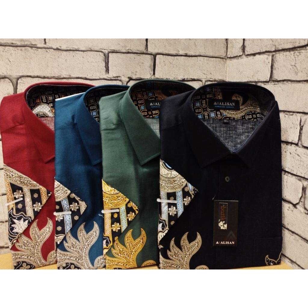 Alisan Kemeja Batik Motif Bunga Lily Lengan Pendek (16, 5 - 17, 5) Reguler