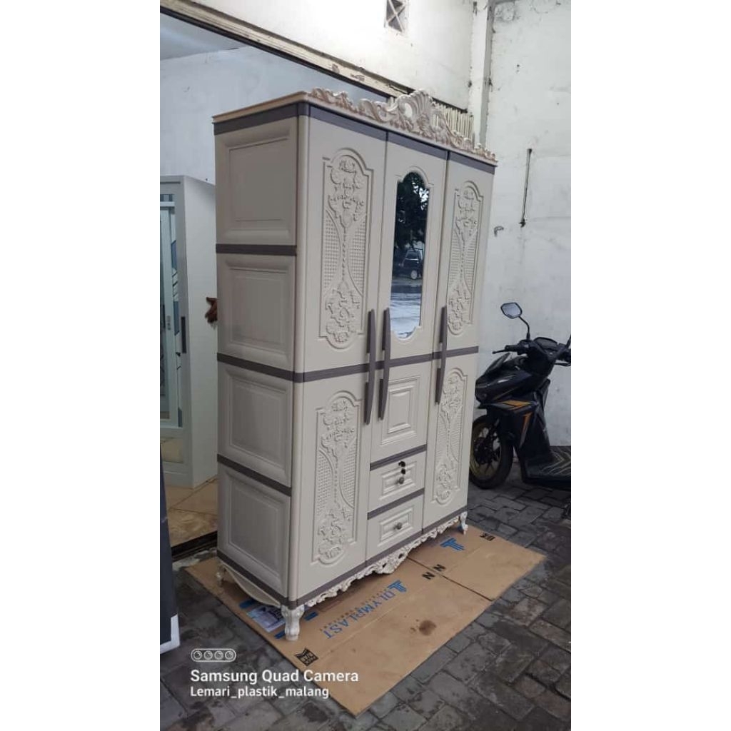lemari olymplast 3pintu classic