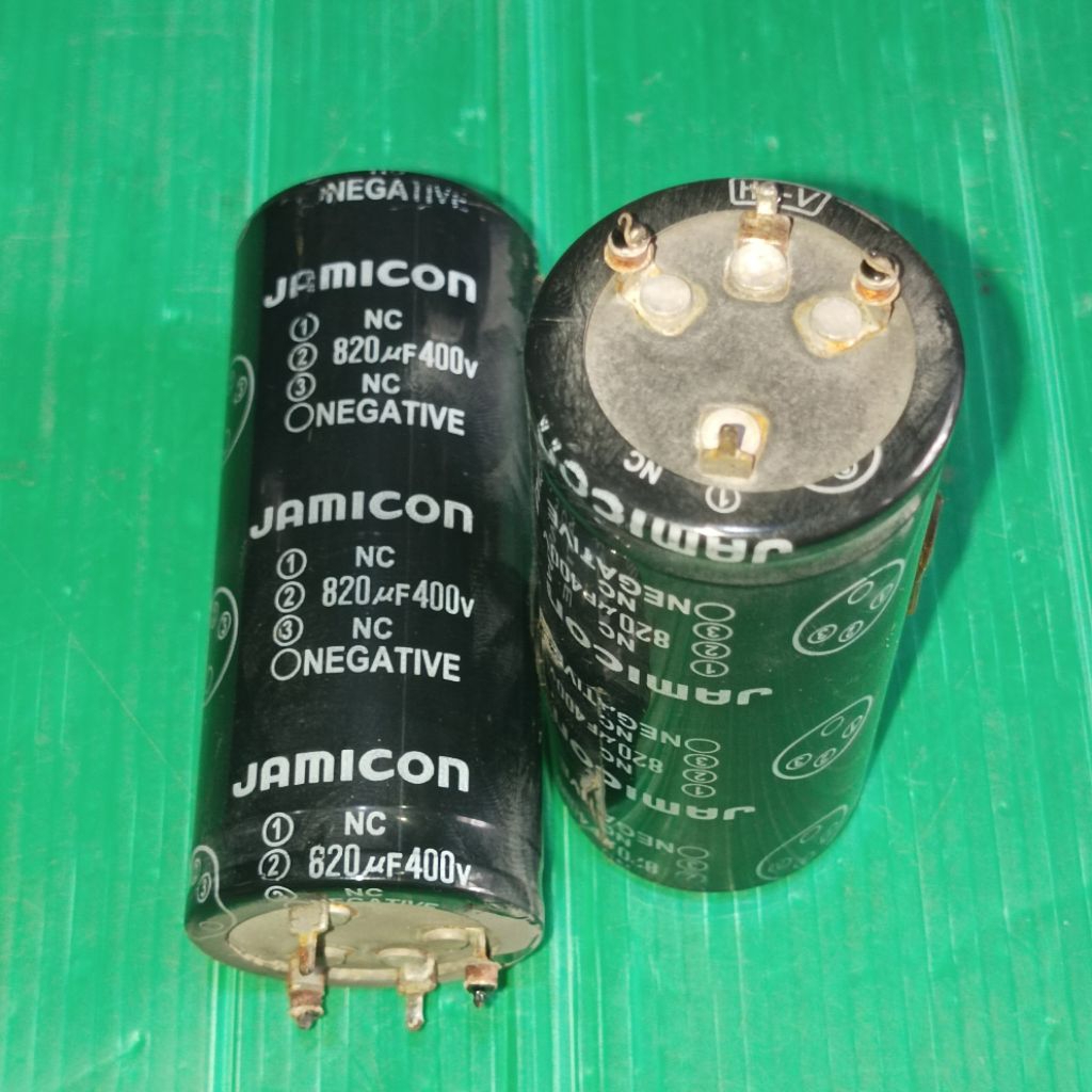 ELCO 400V 820UF KAKI 4