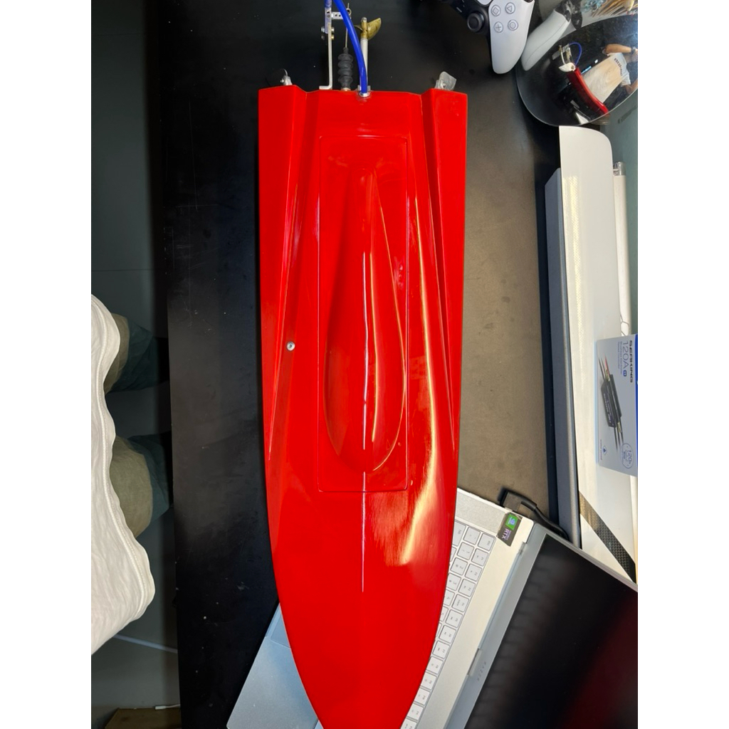 HULL RC BOAT selfrighting 70cm fiberglass