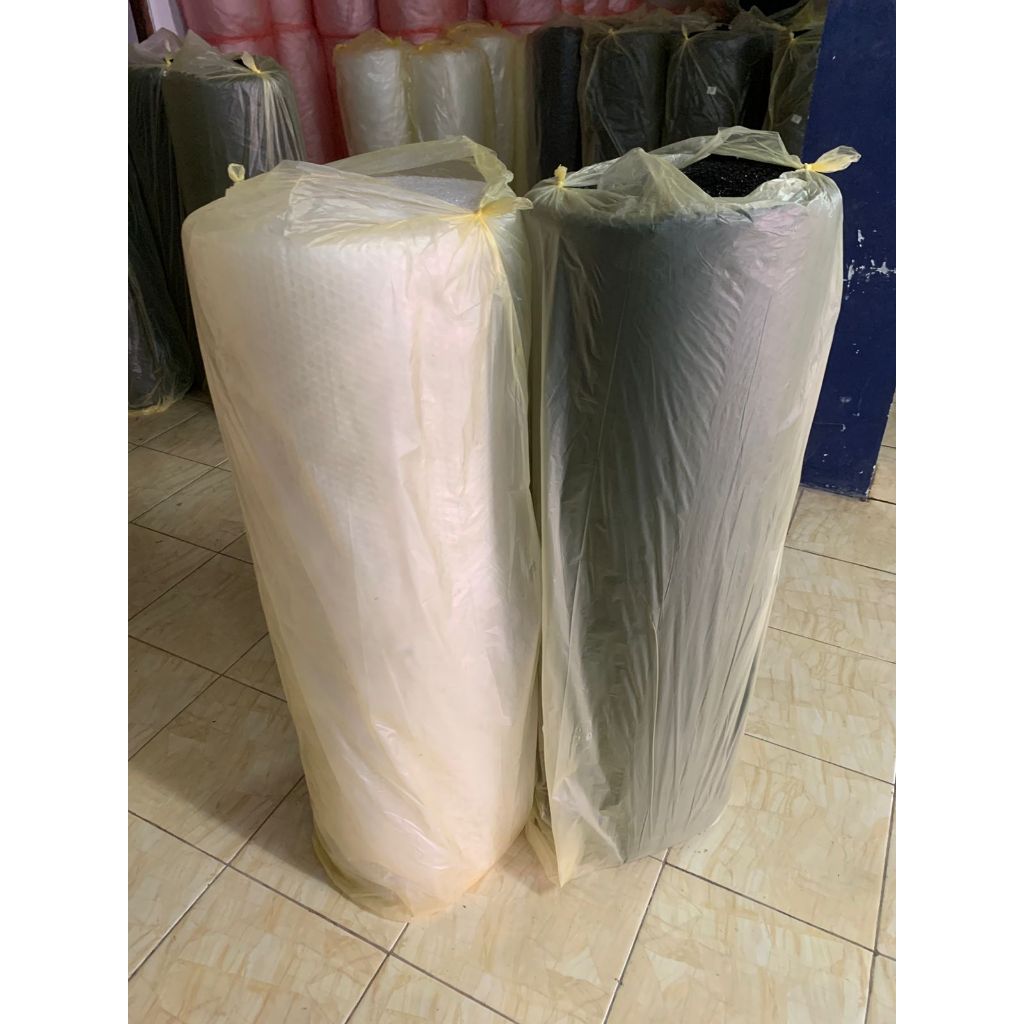 

[Gojek/Grab/Spx] Bubble Wrap Bening Hitam 125 cm x 50 meter