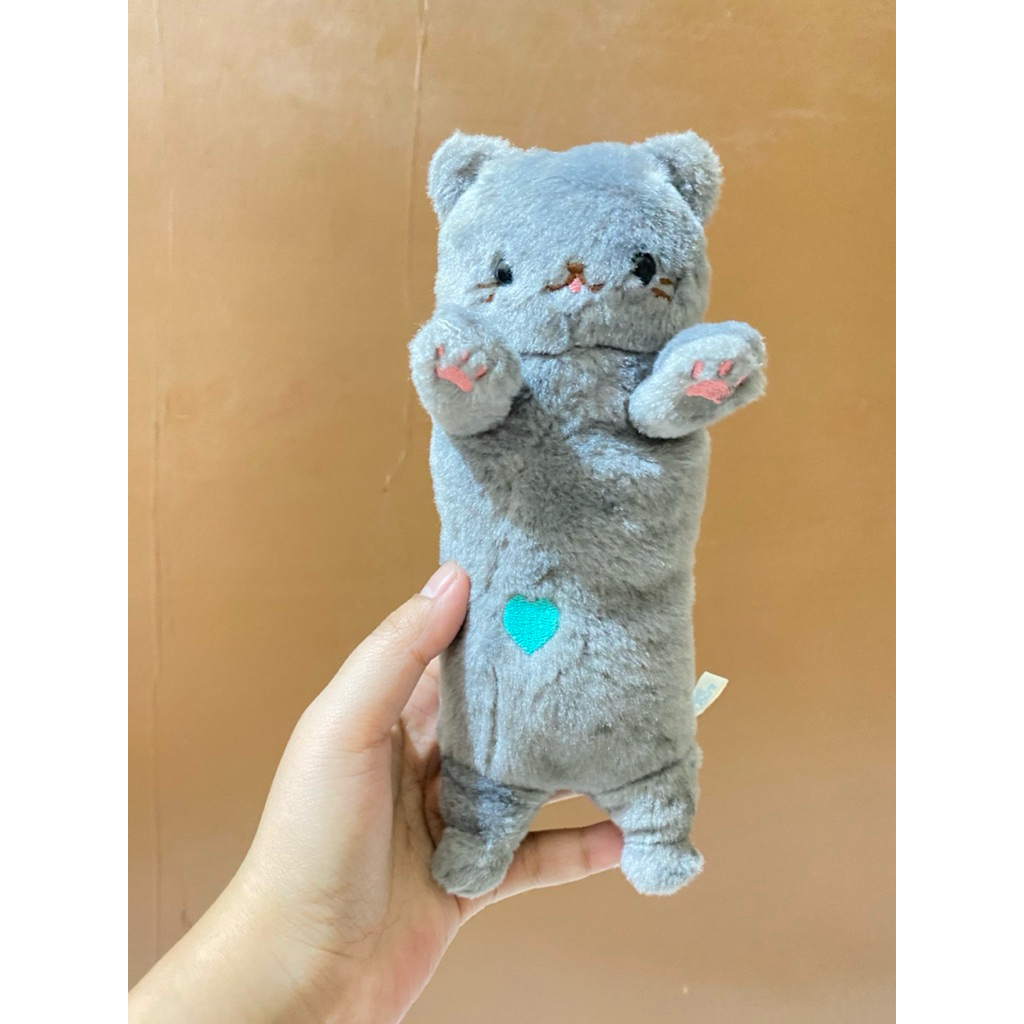 Boneka karakter Kucing Abu Berdiri size 20cm Original / Boneka Kucing Berdiri / Boneka Kucing Lucu /