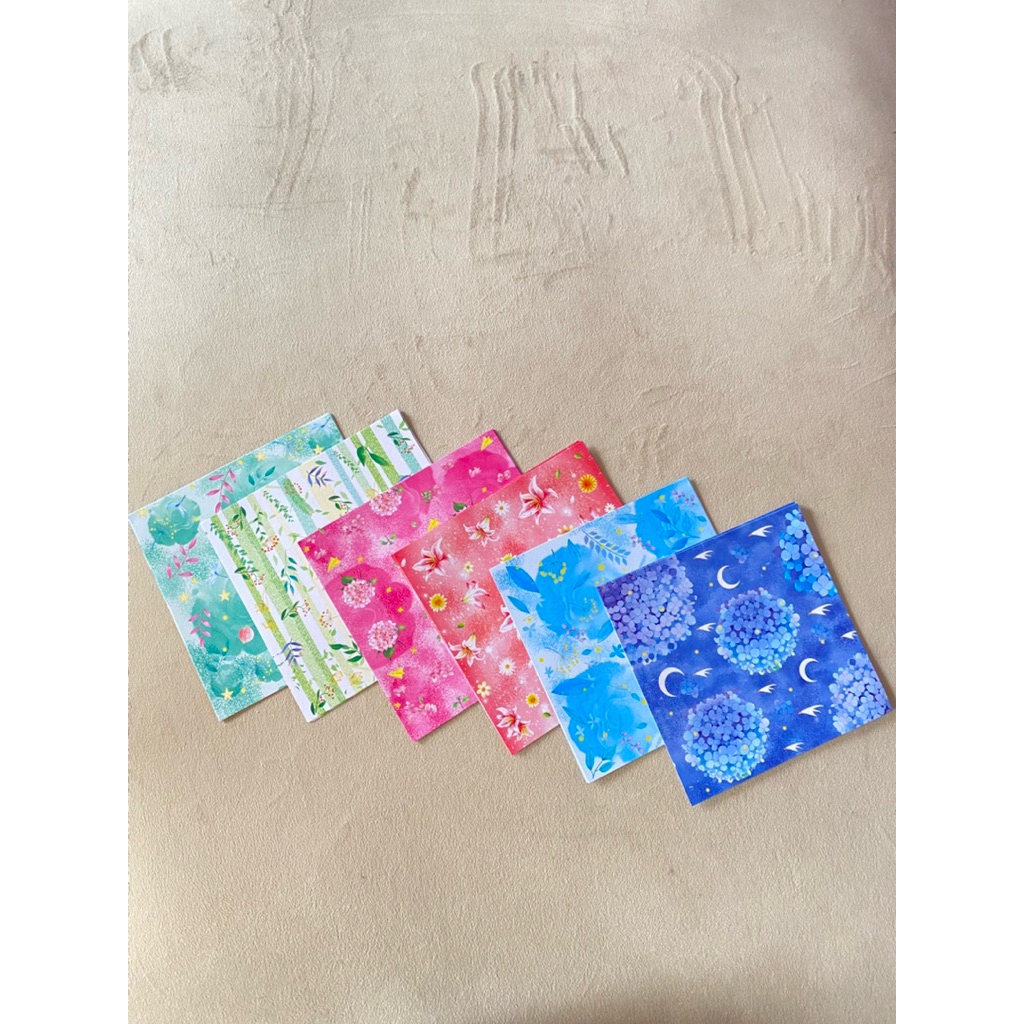 

(PACK) ORIGAMI MOTIF 15X15 ISI 24 LEMBAR ( MIN. ORDER 12 PACK)