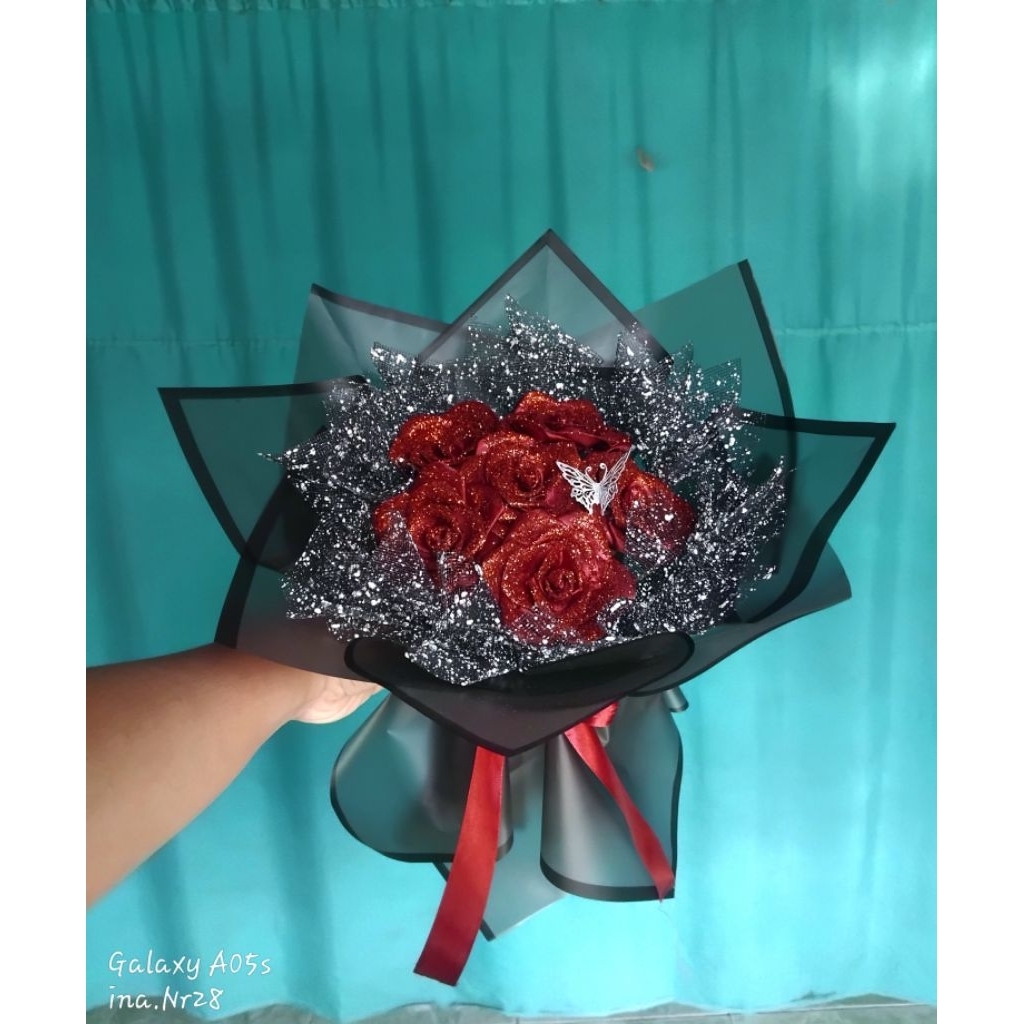 

(bisa request tulisan) Buket pita satin glitter Maroon mahkota buket pita satin 8 & 10 tangkai
