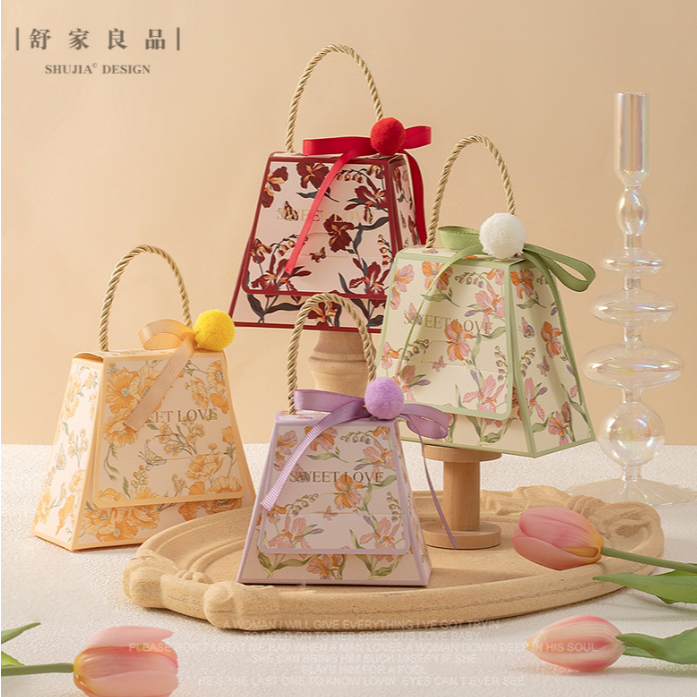 

De Gift Shop Kotak Kado | Kotak Souvenir | Kotak Souvenir Ulang Tahun | Kotak souvenir Bridesmaid