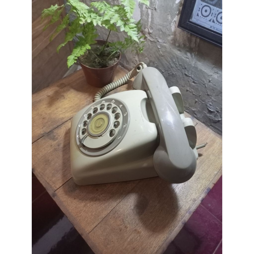 telepon putar vintage kuno lawas
