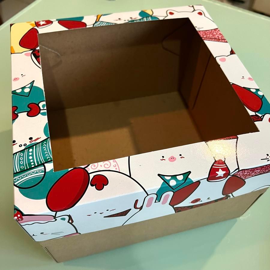 

Dua kue edisi cute mika box isi kue warna putih ukuran 25