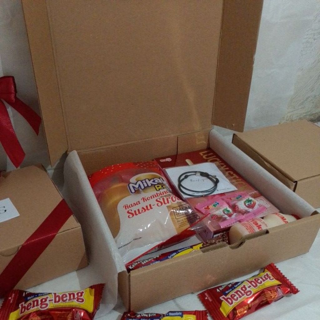 

Yopu Give's, Snack Box Ukuranbesar