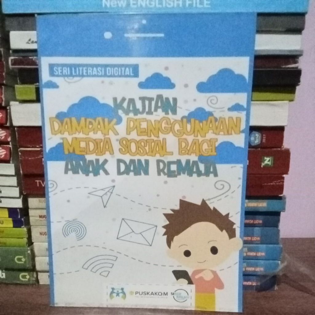 Kajian Dampak Penggunaan Media Sosial Bagi Anak Dan Remaja