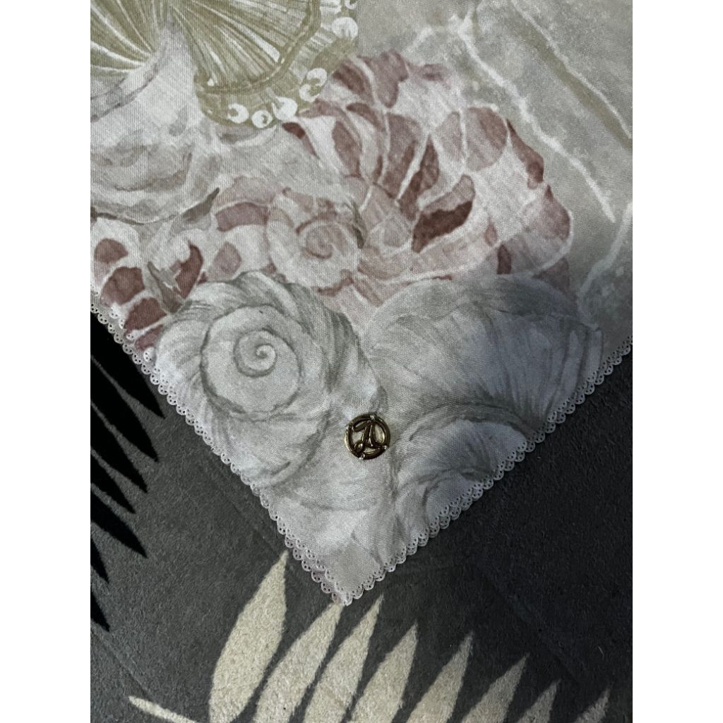 Preloved Voal Syar'i dari Ayu by Ayu Lestari - Los Mariana