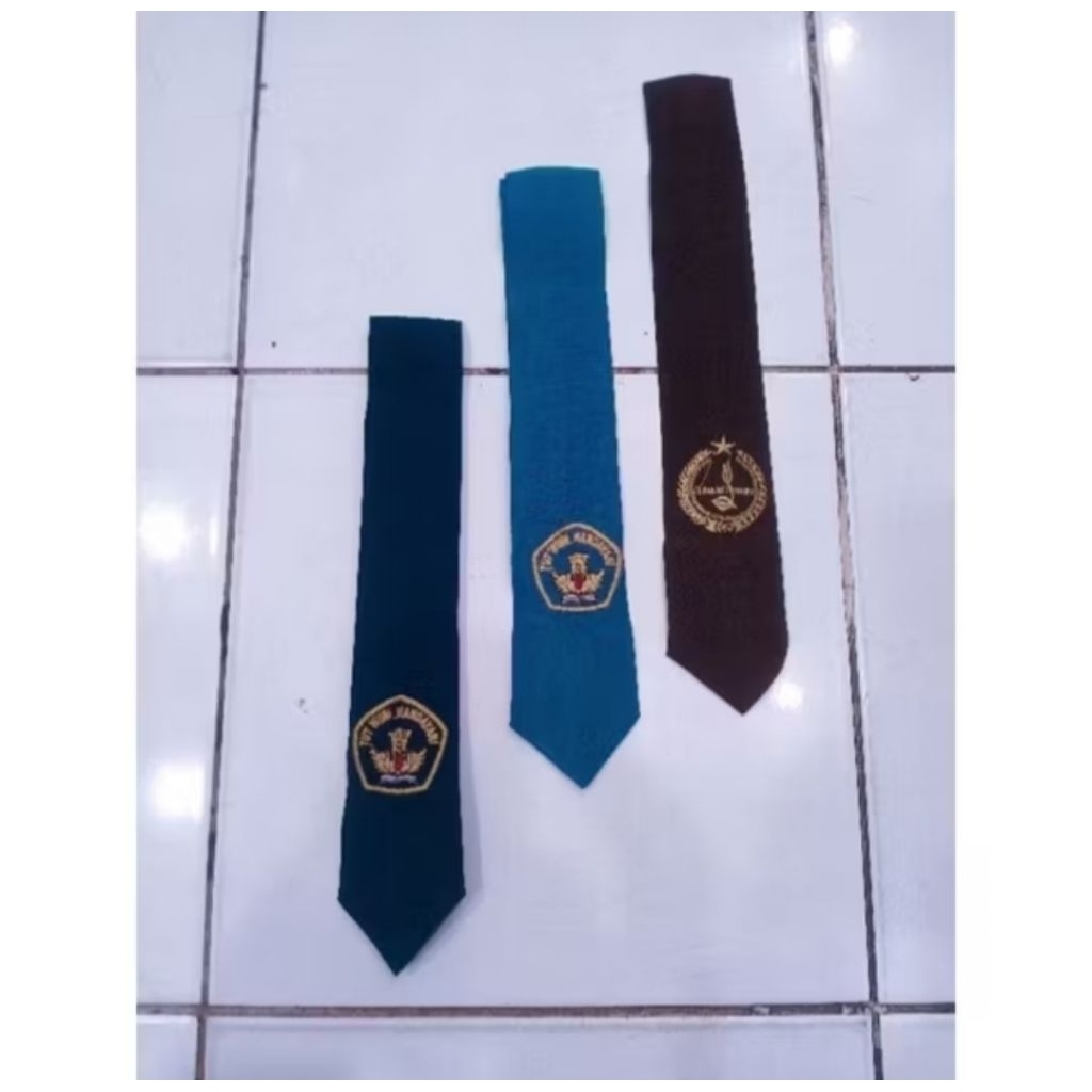DASI SEKOLAH SMP - SMA Panjang / Dasi SMP -SMA / Dasi Pramuka Panjang