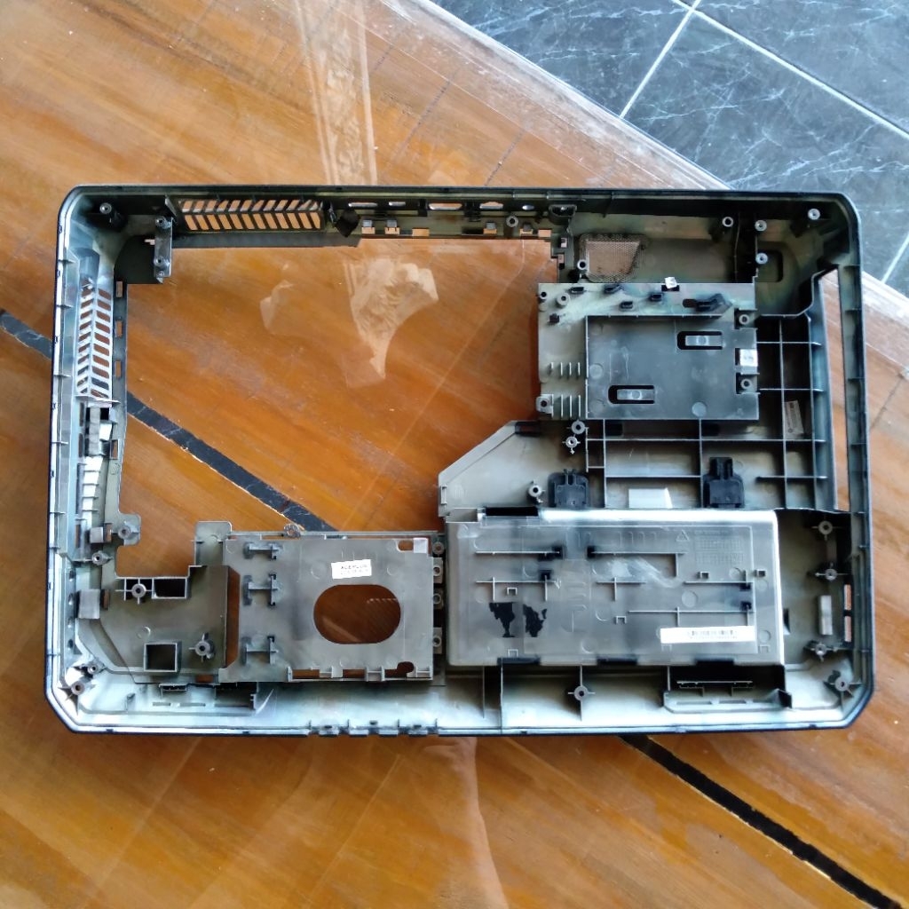 casing bawah MSI ms 1763 model gt70