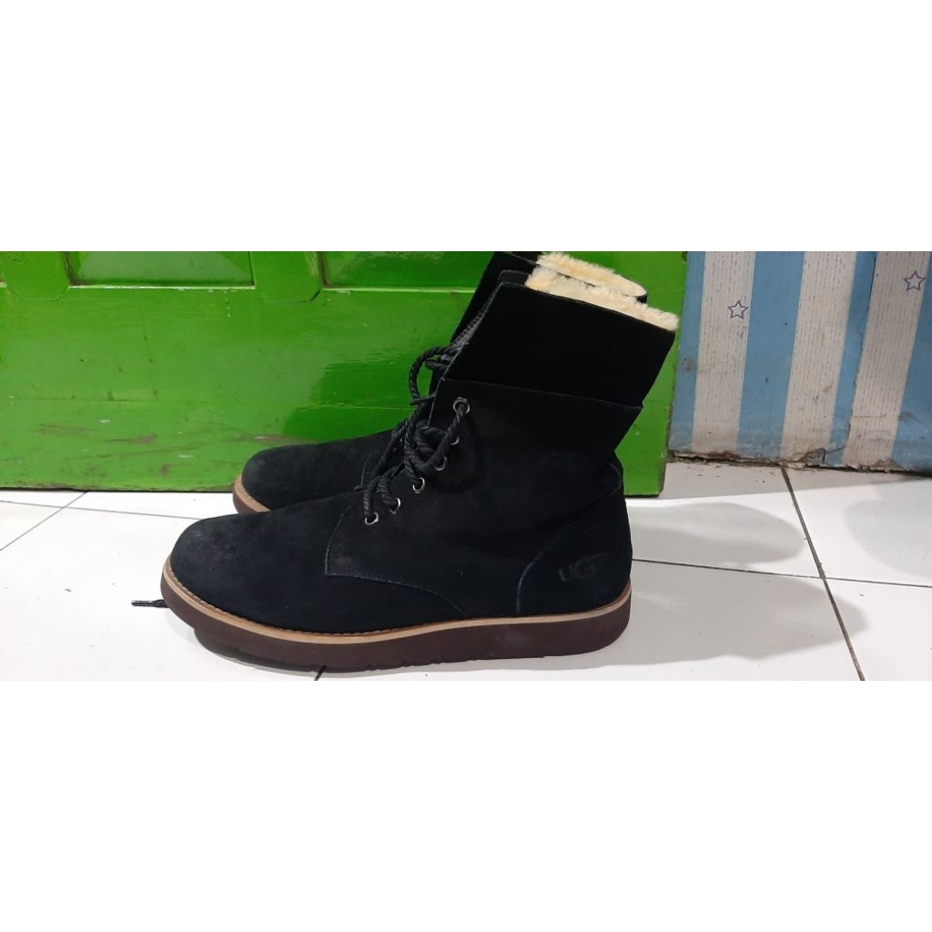 sepatu boots UGG (Australia) likenew size 42/27cm