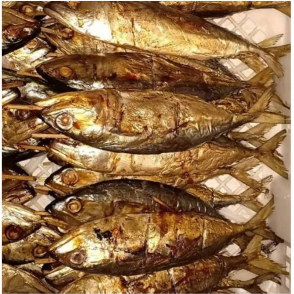 

IKAN ASAP KEMBUNG UNTUK SAMBELAN FROZEN ISI 5 TUSUK