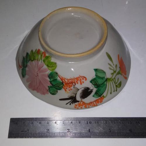 

MANGKOK KERAMIK PORCELAIN LUKISAN KUNO ANTIK JADUL