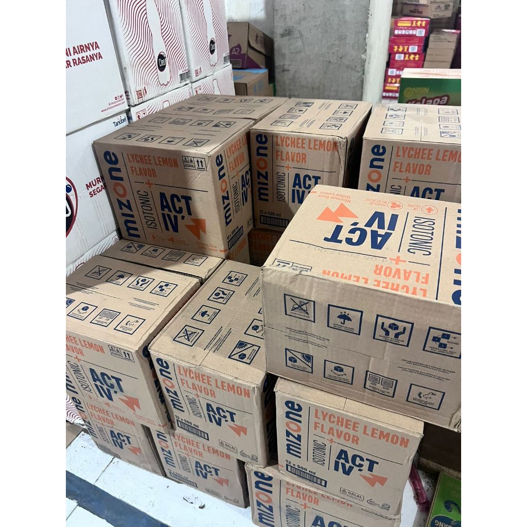 

Mizone Minuman Isotonic 500 ml isi 12