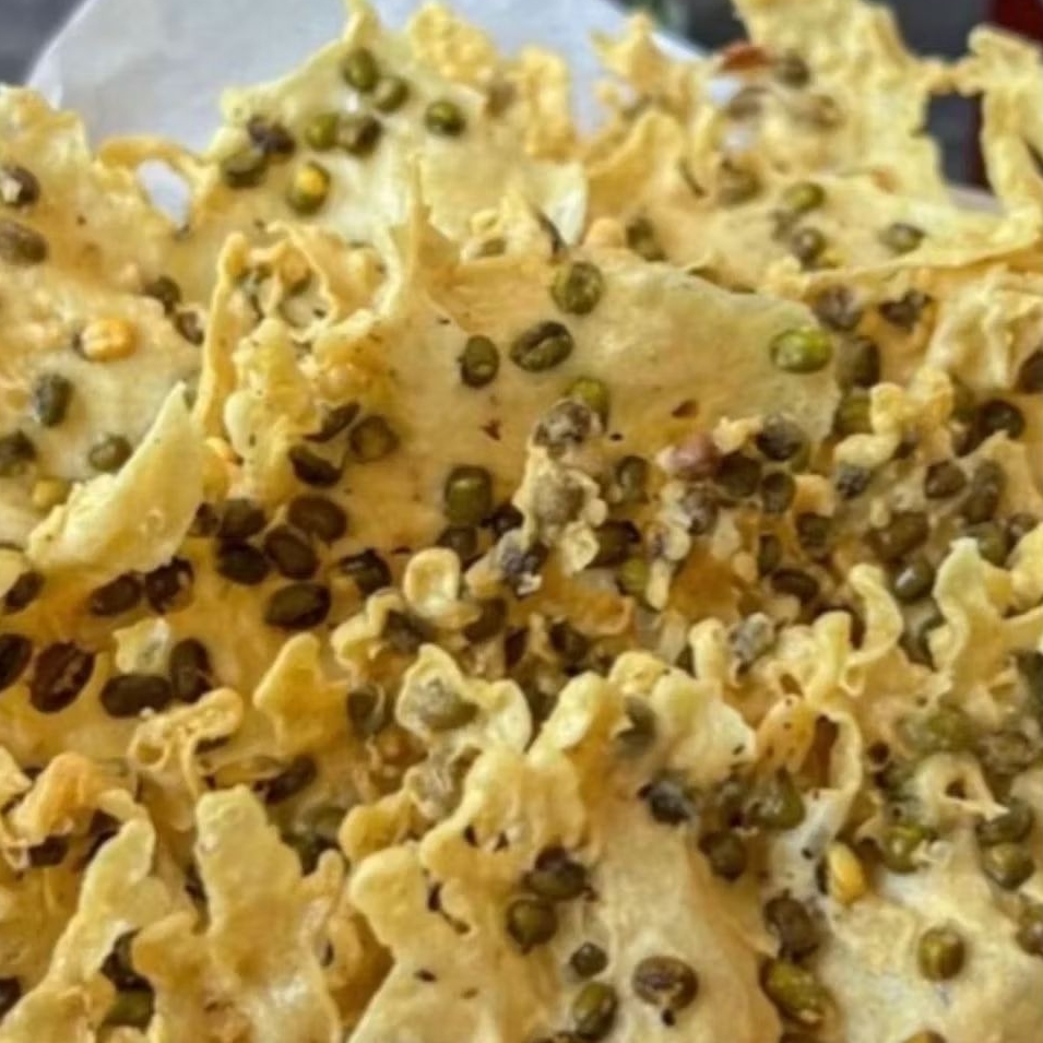 

Peyek kacang Ijo | Kripik Rempeyek kacang hijau khas jogja