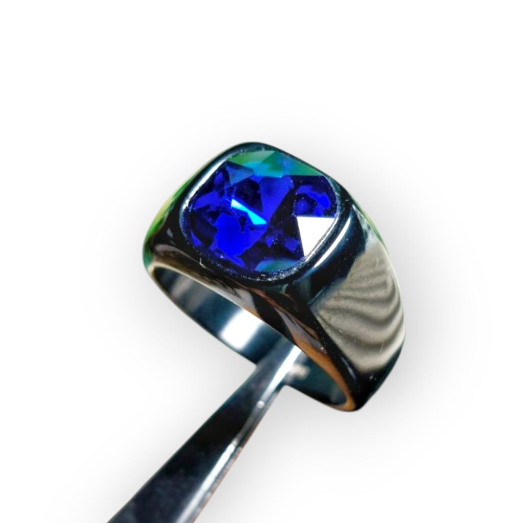 Cincin Titanium Keren Anti Karat Elegan Pria