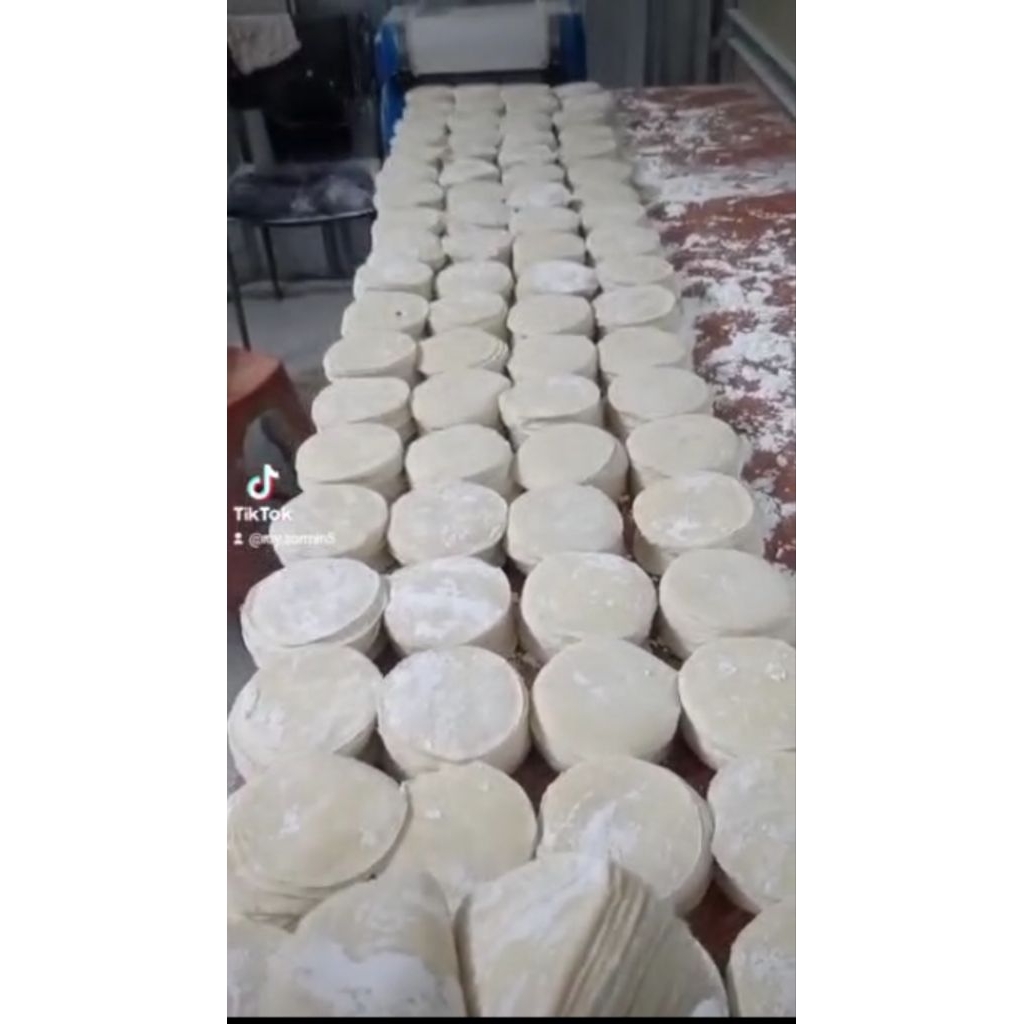 

Kulit Dimsum (D7) Ukuran Diameter 7. isi 50 pcs/ per pack.