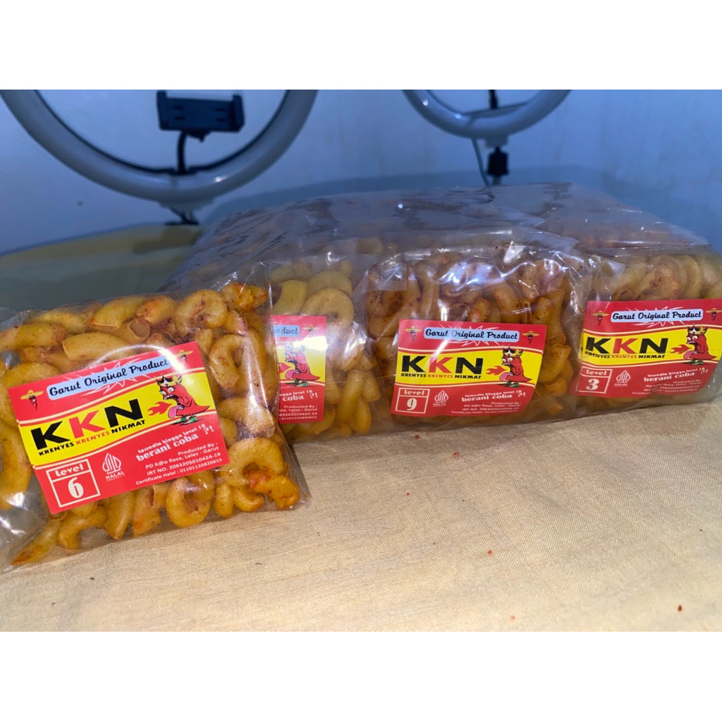 

makaroni kemasan ekonomis 1 pak isi 24 pcs
