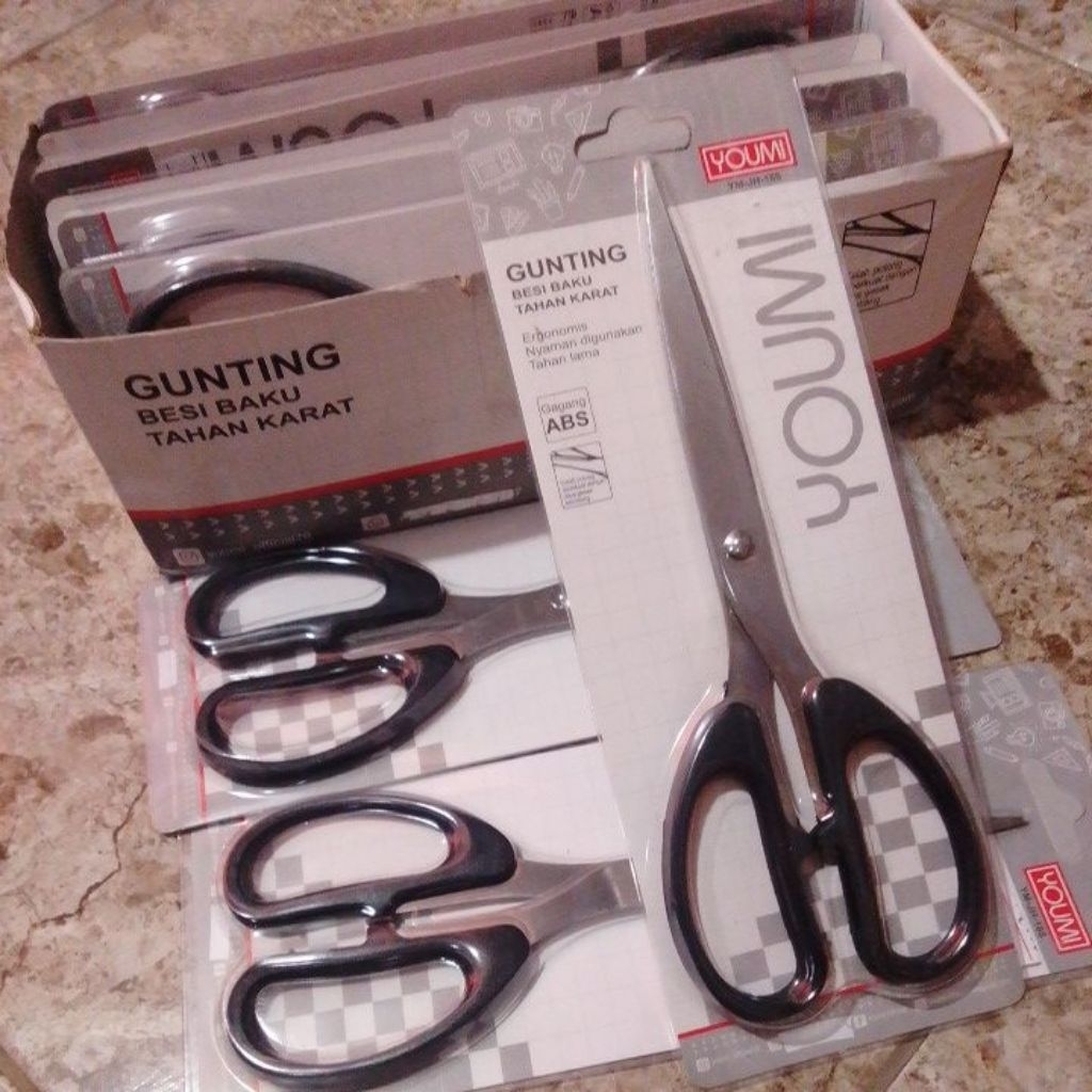 

gunting Youmi YM-JH-188 besar
