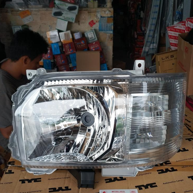 Lampu Depan Headlamp Hiace Commuter satuan
