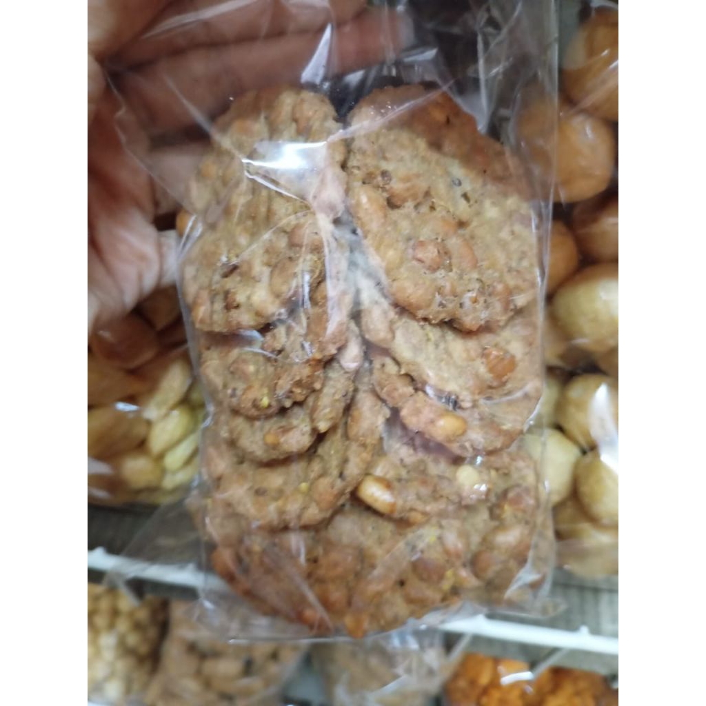 KACANG KULIT BALI PEYEK REMPEYEK KACANG BULAT TERENAK RENYAH ENAK BANGET ORIGINAL ENAK RENYAH SUPER 