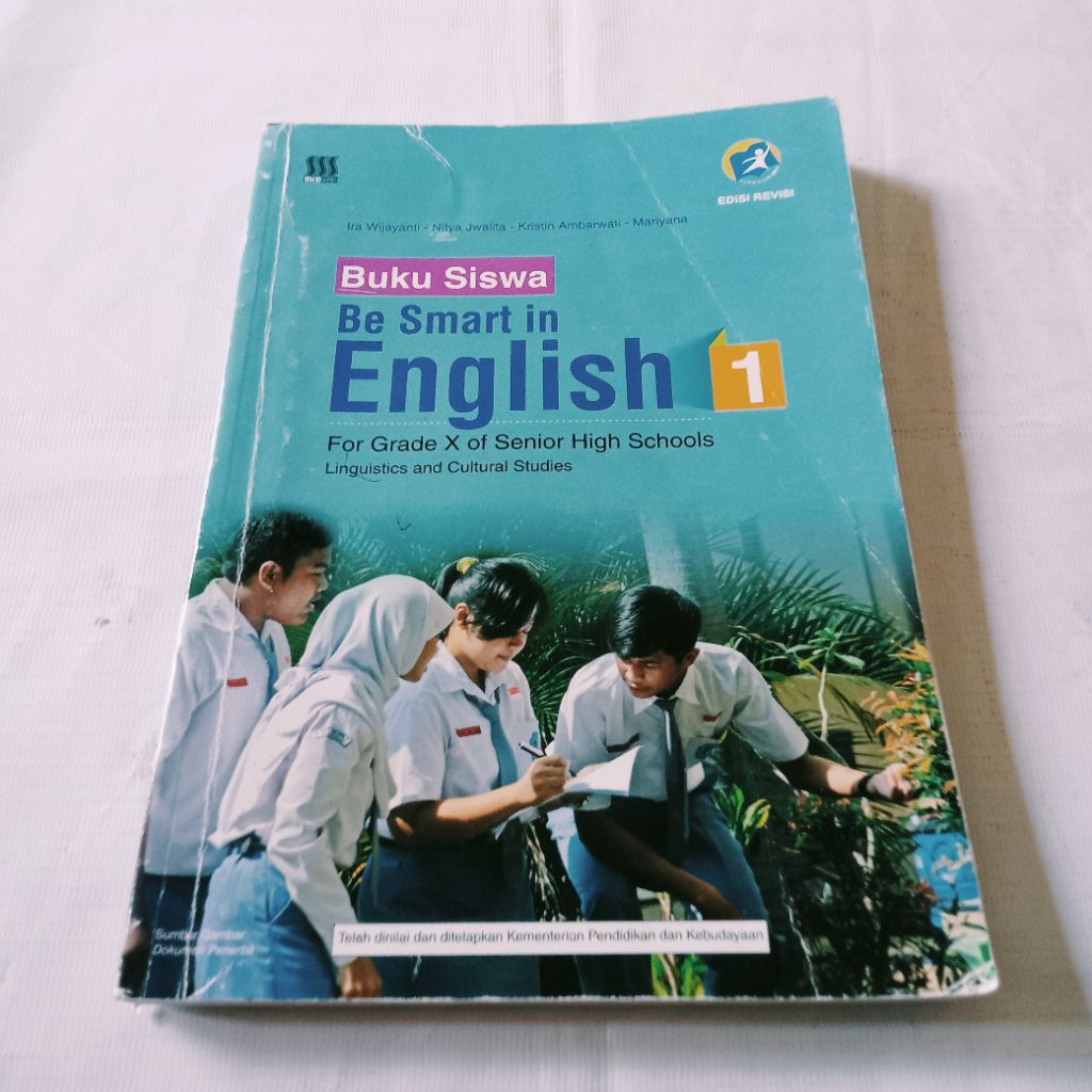 BUKU SISWA BE SMART IN ENGLISH 1 KURIKULUM 2013 REVISI