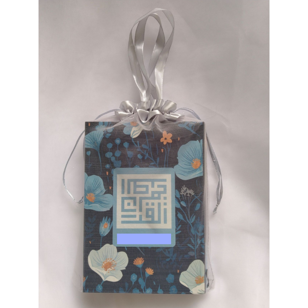 

Kantong Tas Tile Serut 20x28 Untuk Souvenir Al Quran A5