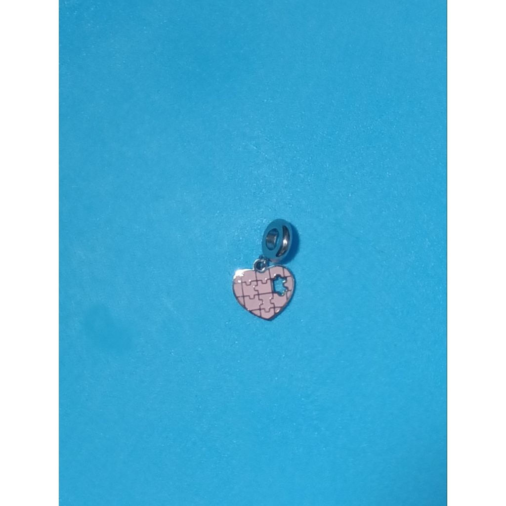 CharmsBiasaUr.Sparks CharmsBiasaUr.Sparks (Gratis Give Away Charms, Jepit Rambut, Skincare)