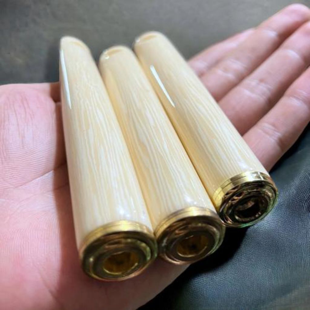 PIPA ONCE SARI GADING JUMBO THAILAND