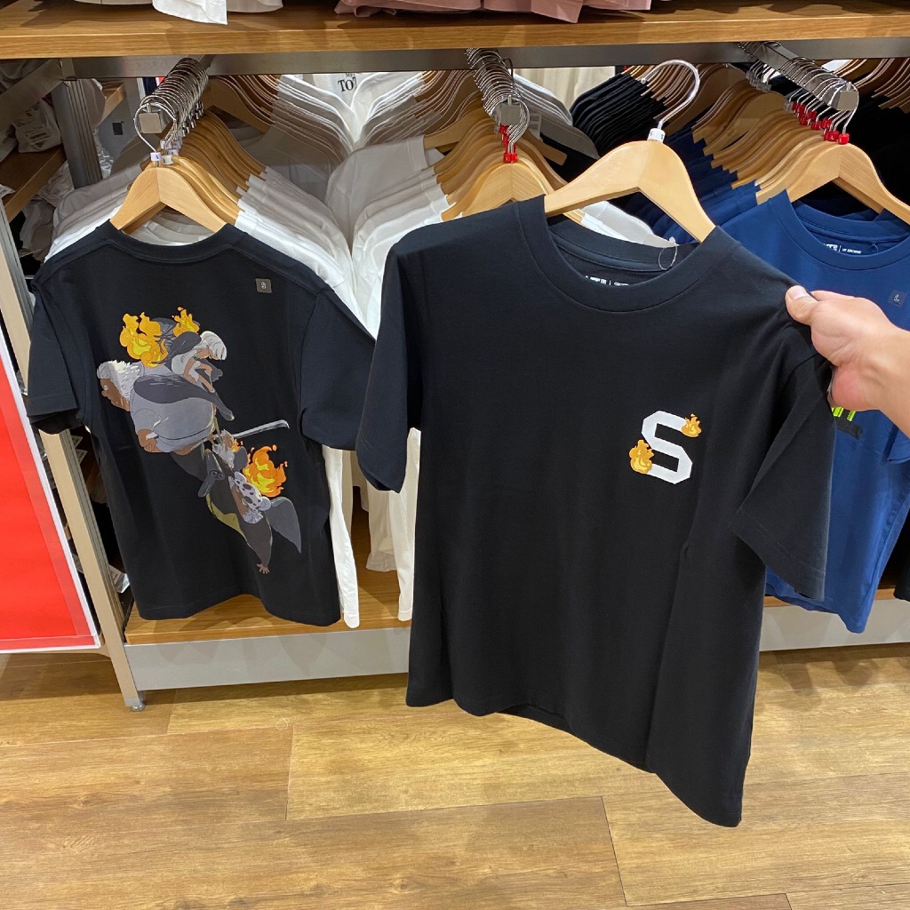 Jastip. Tshirt Uniqlo X One Piece (MAN)