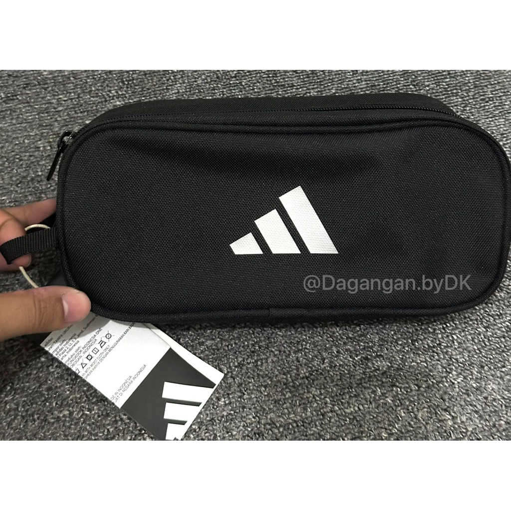 

Tempat Pensil Adidas Pencilcase Original 100% Full Black