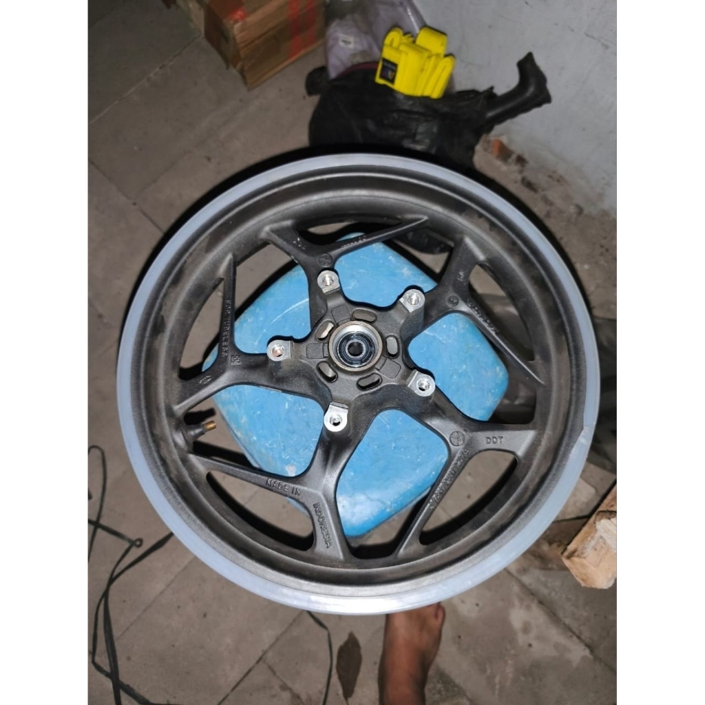 velg pcx 160 cbs