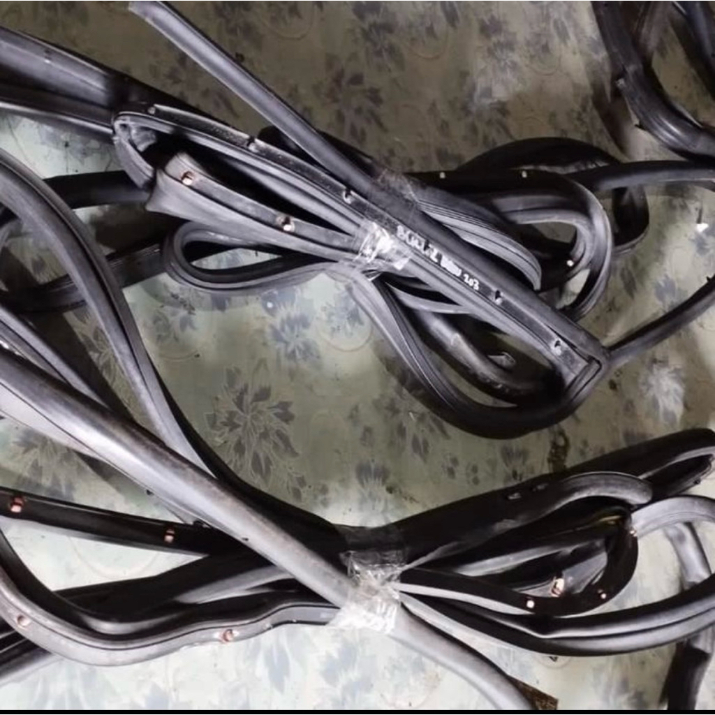 karet pintu depan / belakang 1pcs w203