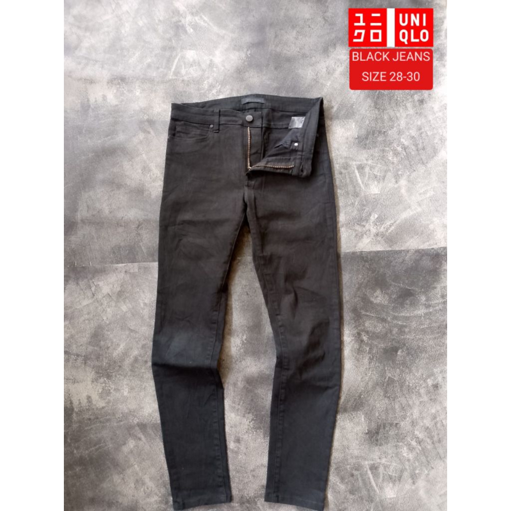 CELANA JEANS UNIQLO / UNIQLO JEANS / JEANS HITAM PRIA