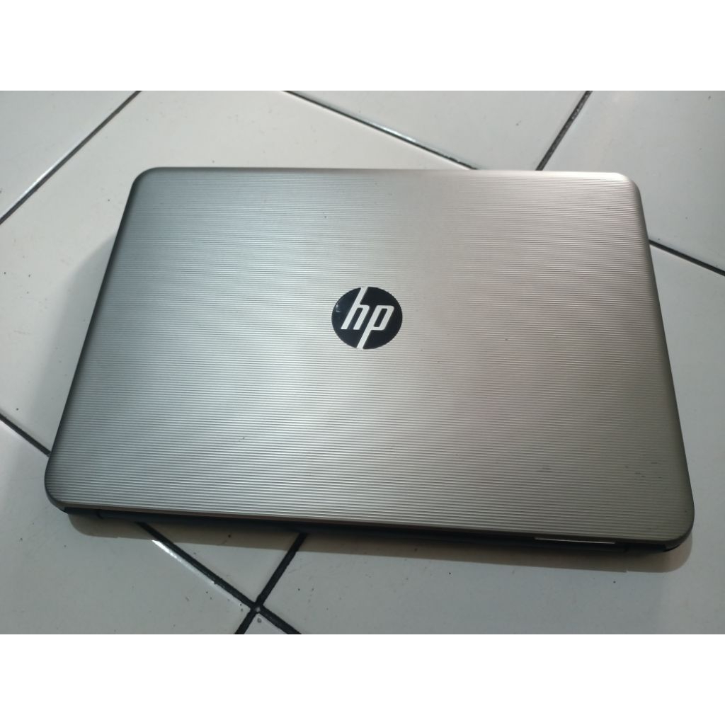 Laptop HP 14 - AN004AU AMD A8-7410