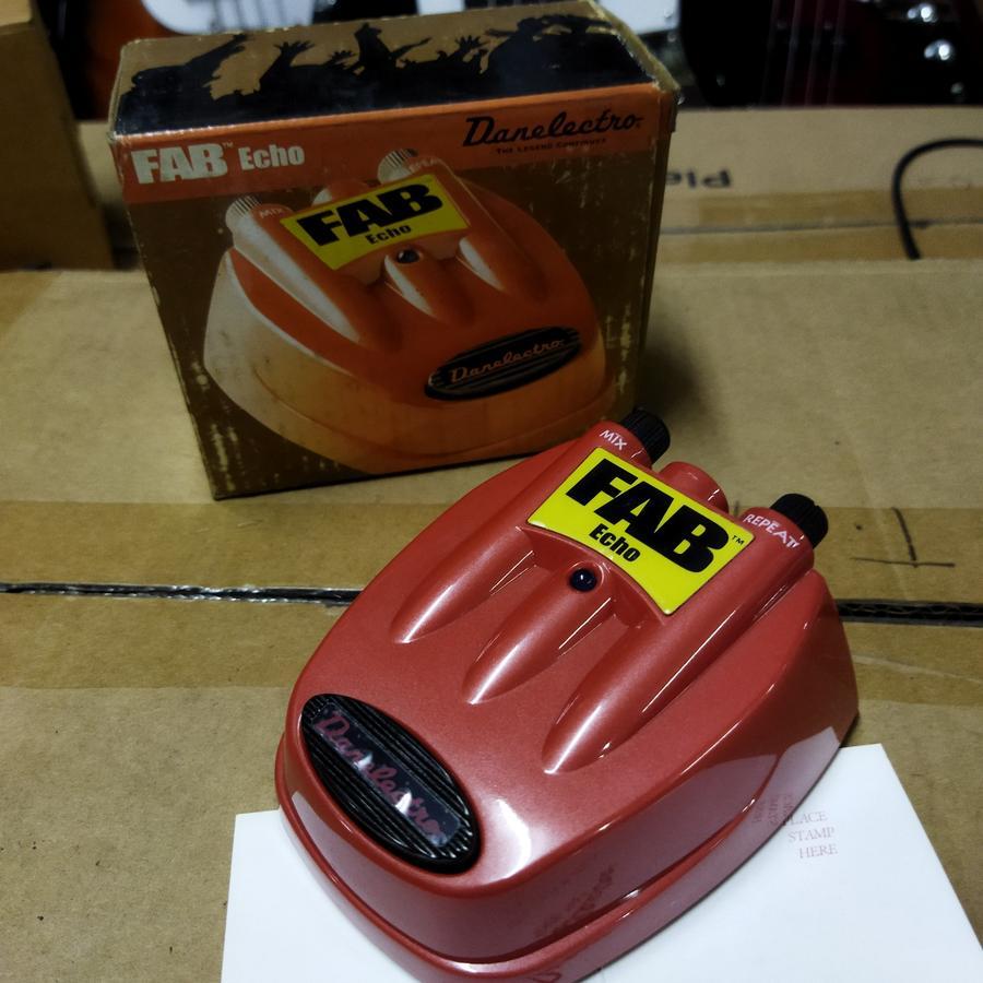 Efek Echo FAB Danelektro