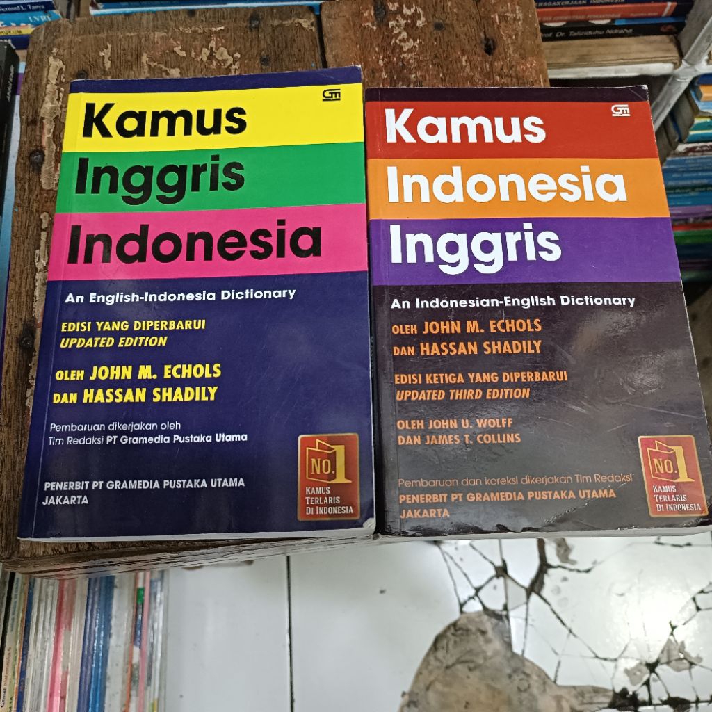 KAMUS BEKAS ORI BAHASA INGGRIS JOHN M ECHOLS  TERLARIS