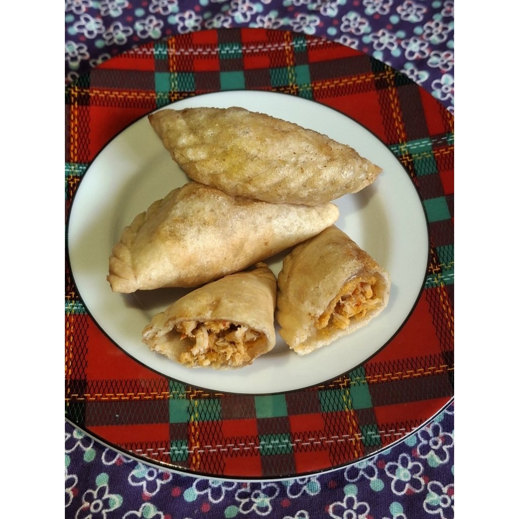 

Cireng Frozen Isi Ayam Suwir Pedes