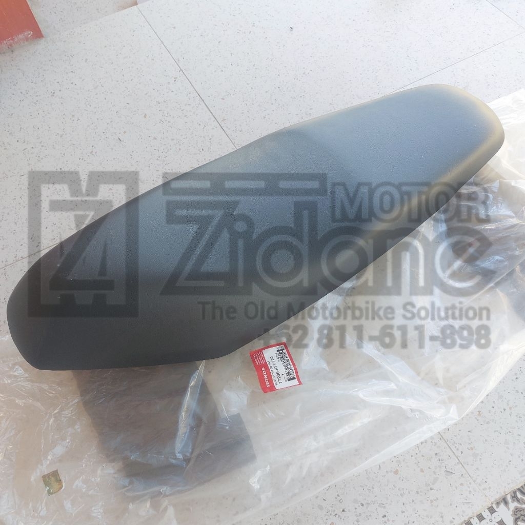 Double Seat Jok sadel komplit Honda Beat Carbu Karbu Karburator Original HM 77200-KVY-700
