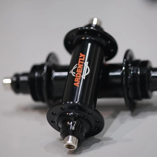 HUB ARDENTLY LOW FLANGE LIKE MACK 20/24 Hole
