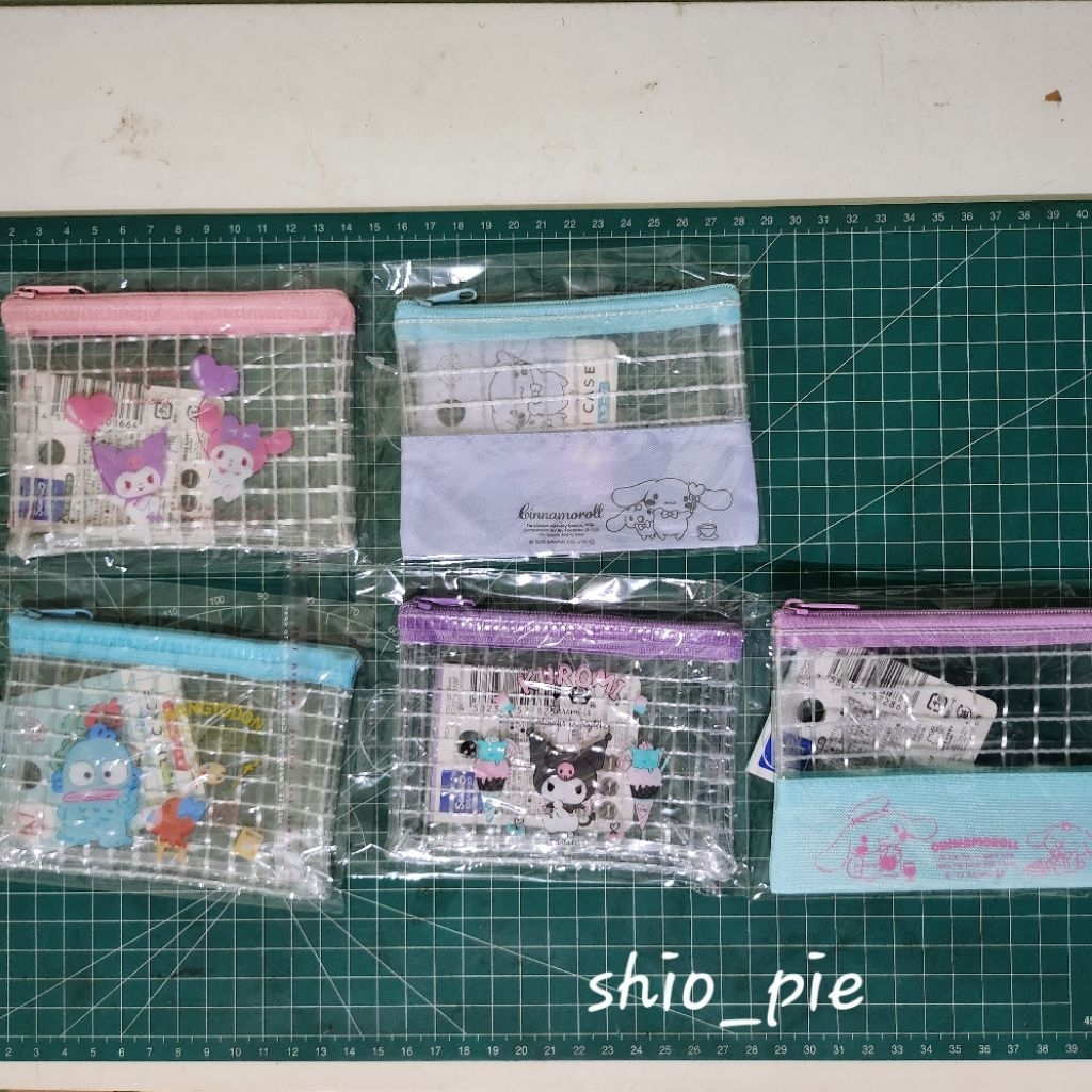 

Daiso seria sanrio mesh case A7 size cinnamoroll kuromi my melody hangyodon